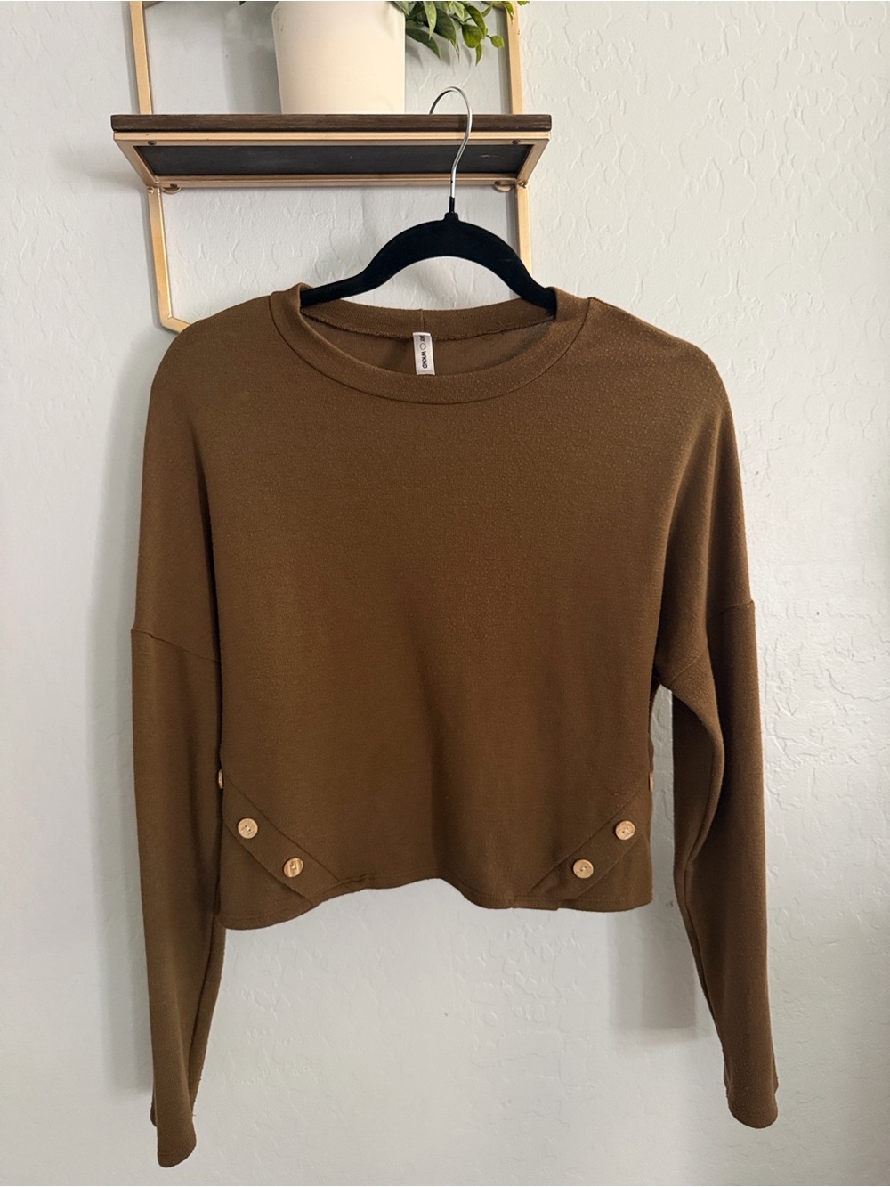 Women’s Brown Button-Accent Long Sleeve Top